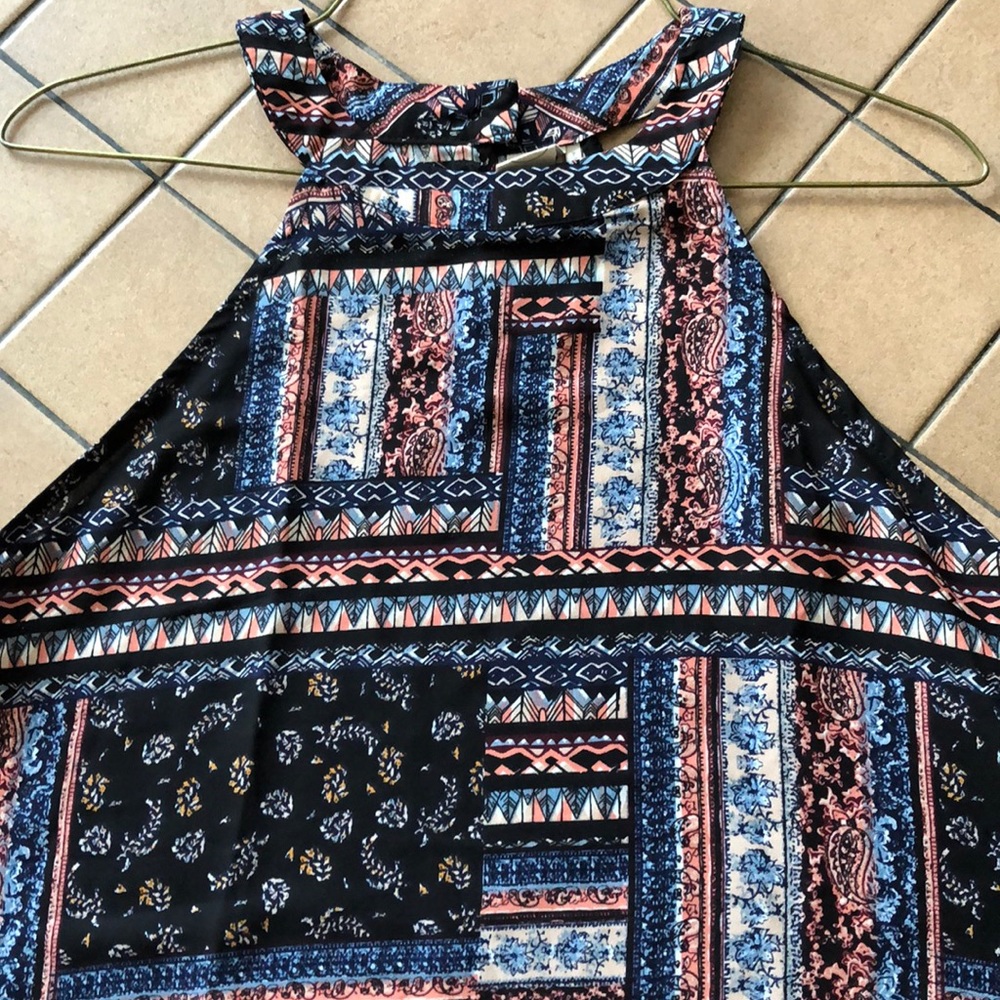 Sleeveless blouse